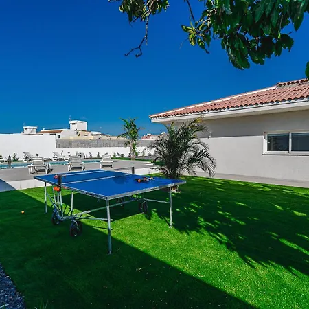 303 Casa Jardin Con Piscina Y Gran Jardín *