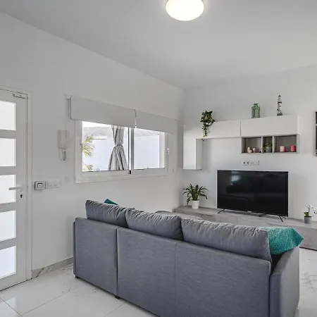 303 Casa Jardin Con Piscina Y Gran Jardin فيلة أذيخي